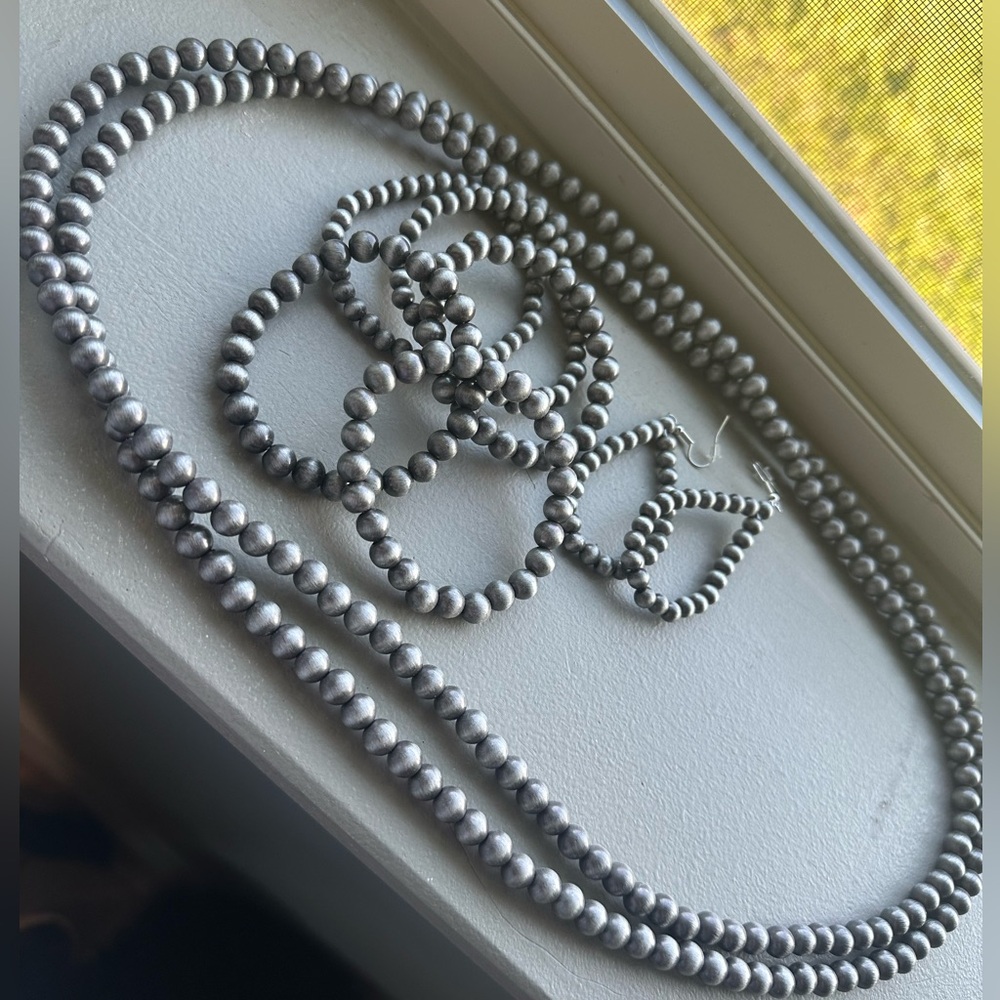 Women’s jewelry